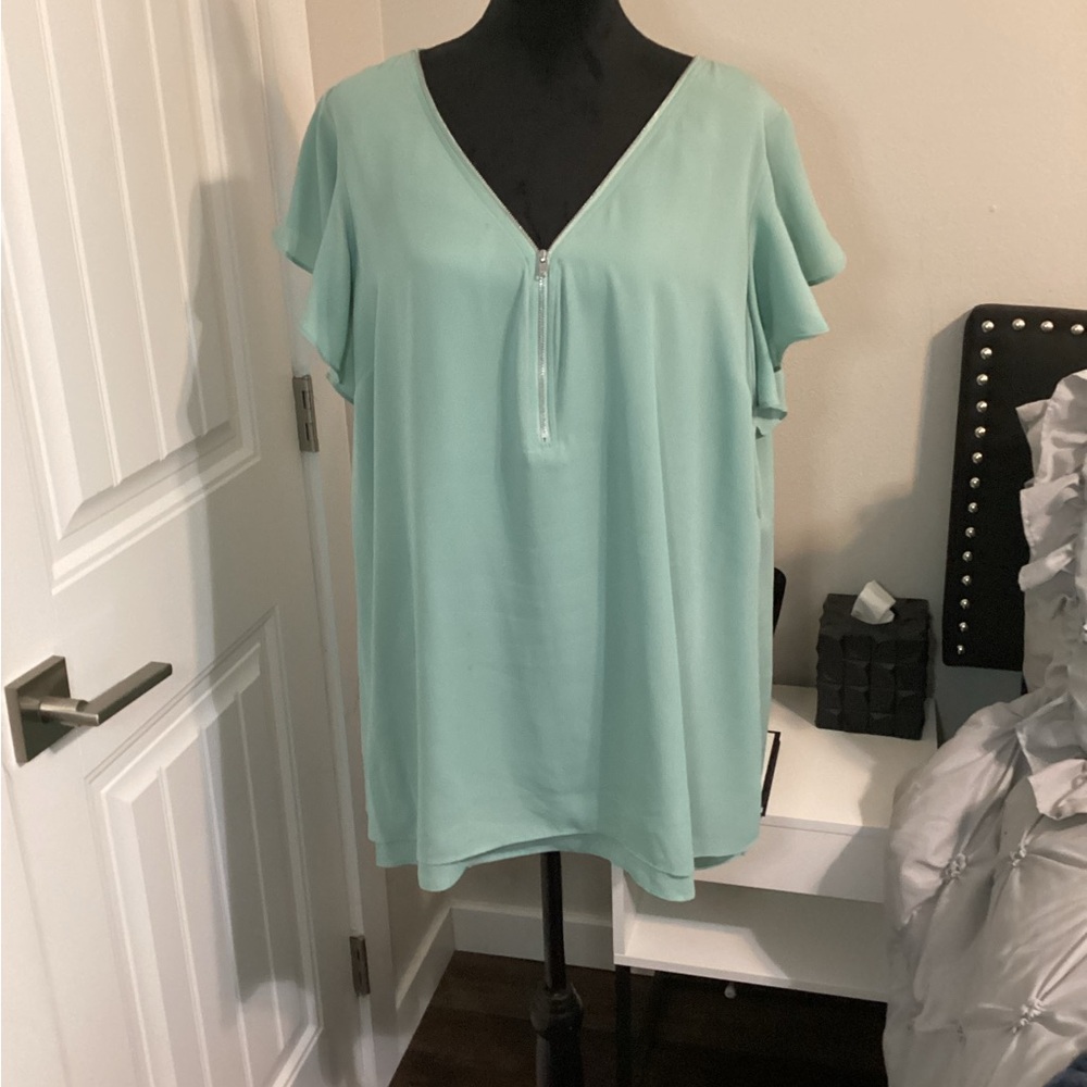 50% Off! 3 Days Only!     NWOT - City Chic - Seafoam Chiffon Blouse -  Sz Lg!!! - Picture 4 of 11